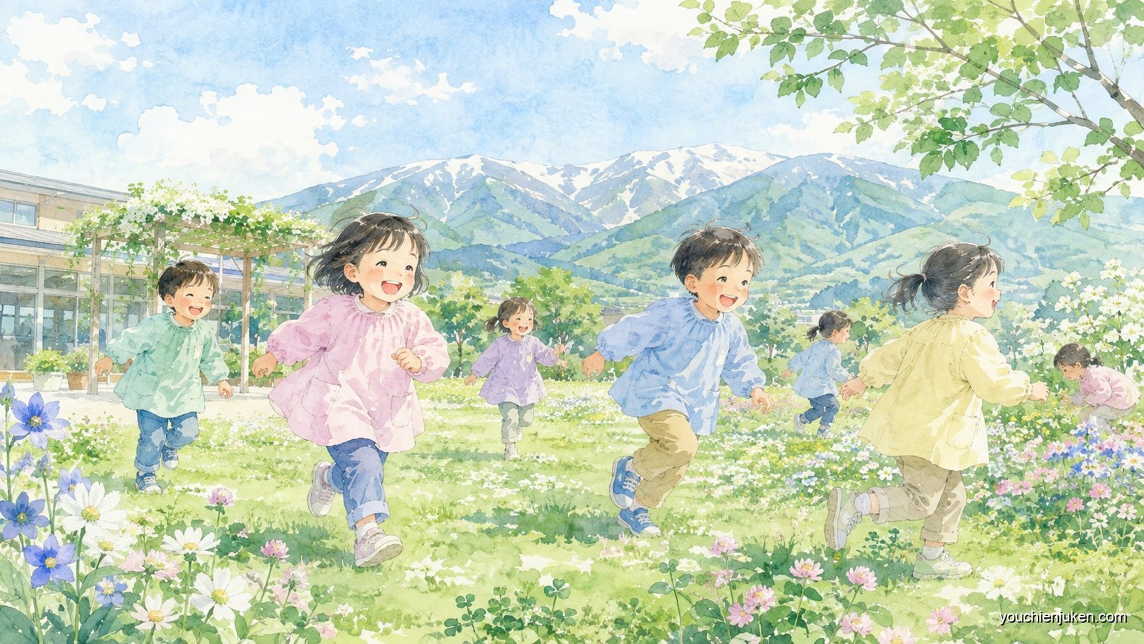 山形大学附属幼稚園の園庭でのびのび遊ぶ子どもたち